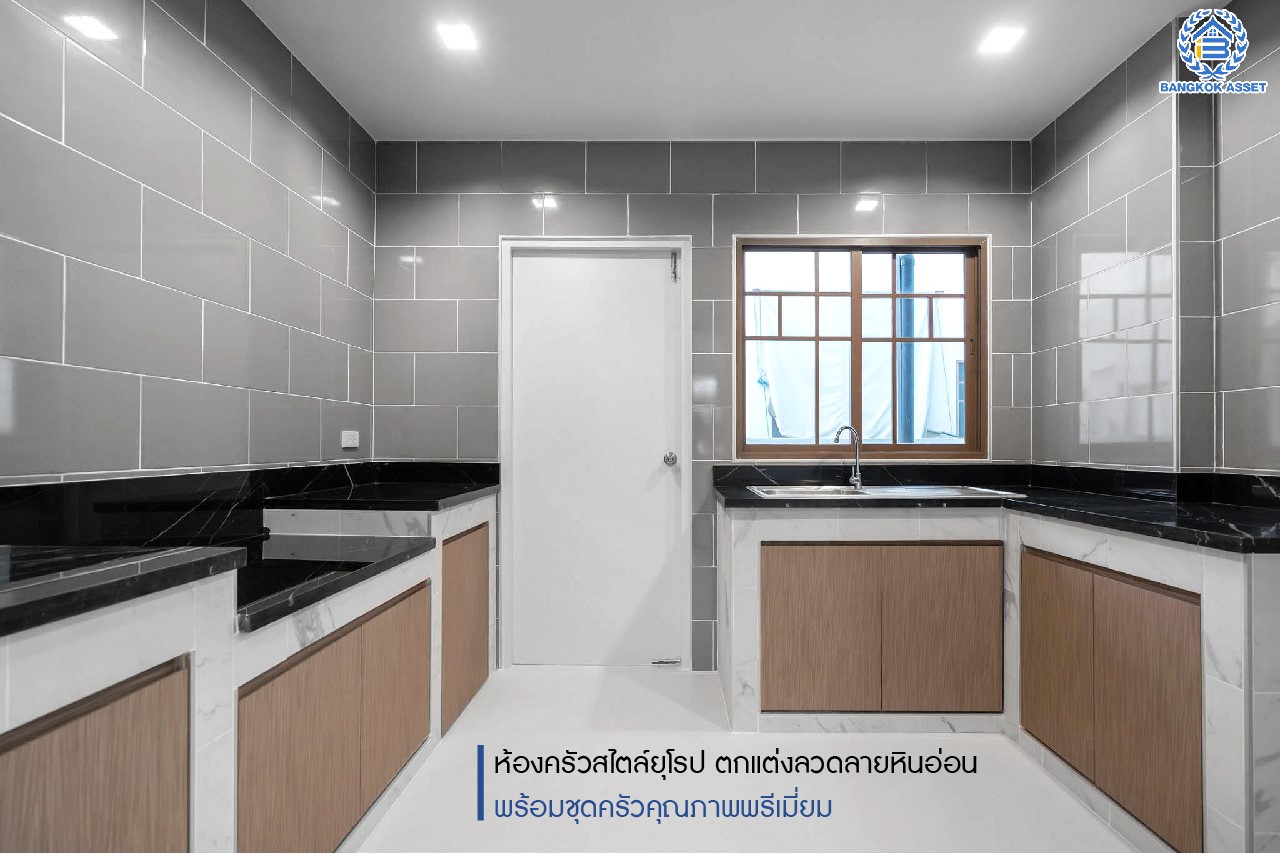 คฤหาสน์ตกแต่งใหม่ หลังใหญ่ที่สุดเท่าที่เคยมีมา!! แบรนด์ Sansiri ม.เศรษฐสิริ สนามบินน้ำ แปลงมุม ดีไซน์สุด Luxury ทำเลโซนเมือง! เนื้อที่ 121.3 ตร.ว. บนพื้นที่ใช้สอยถึง 510 ตร.ม. ฟังก์ชันจัดเต็ม 4 ห้องนอน 5 ห้องน้ำ 1 ห้องแม่บ้าน 1 ห้องอเนกประสงค์ จอดรถได้ถึง 5 คัน บนทำเลใกล้เซ็นทรัลรัตนาธิเบศร์ และ MRT สายสีม่วง "สถานีแยกนนทบุรี1"